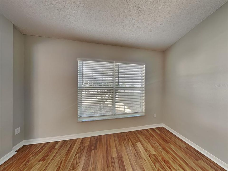 For Rent: $2,099 (3 beds, 2 baths, 1210 Square Feet)