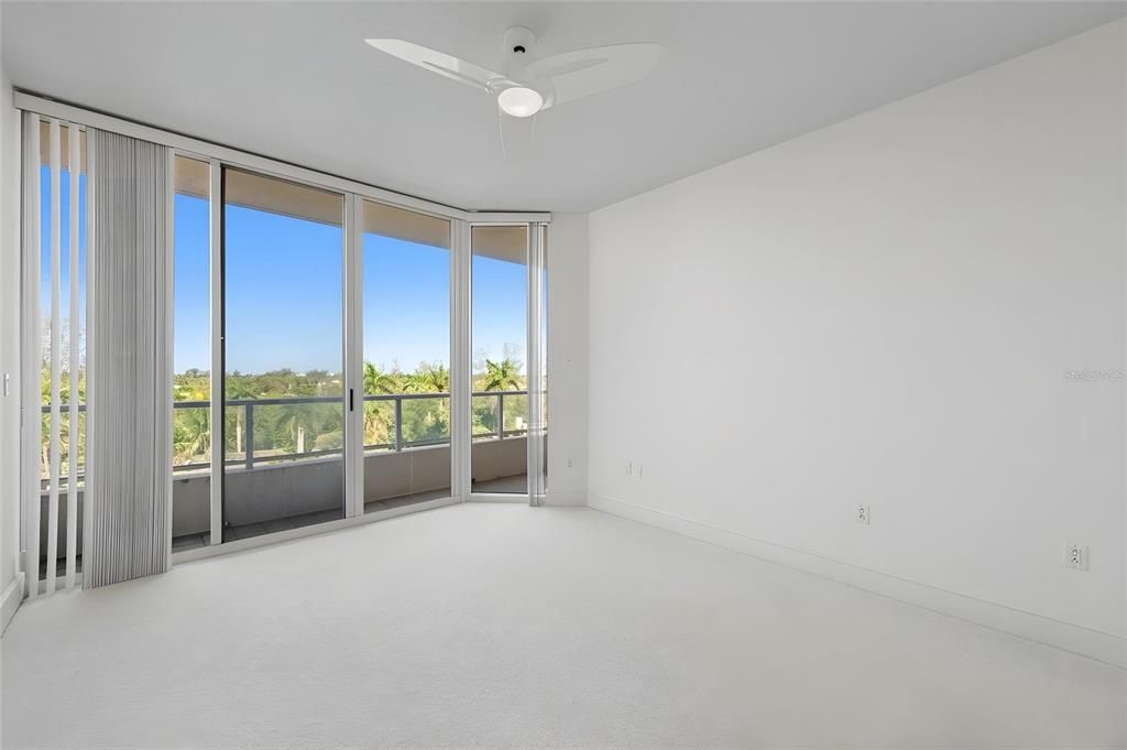 For Sale: $1,160,000 (3 beds, 3 baths, 2369 Square Feet)