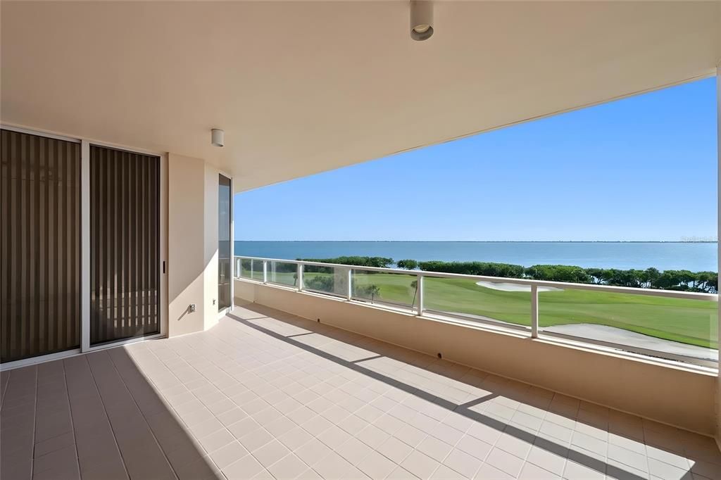 For Sale: $1,160,000 (3 beds, 3 baths, 2369 Square Feet)