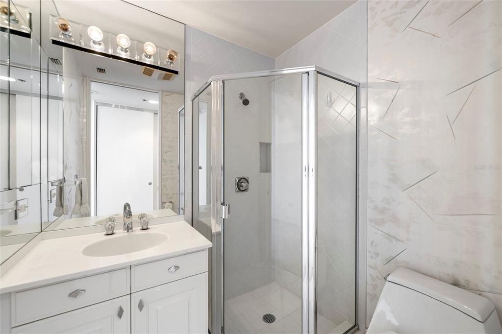 For Sale: $1,160,000 (3 beds, 3 baths, 2369 Square Feet)