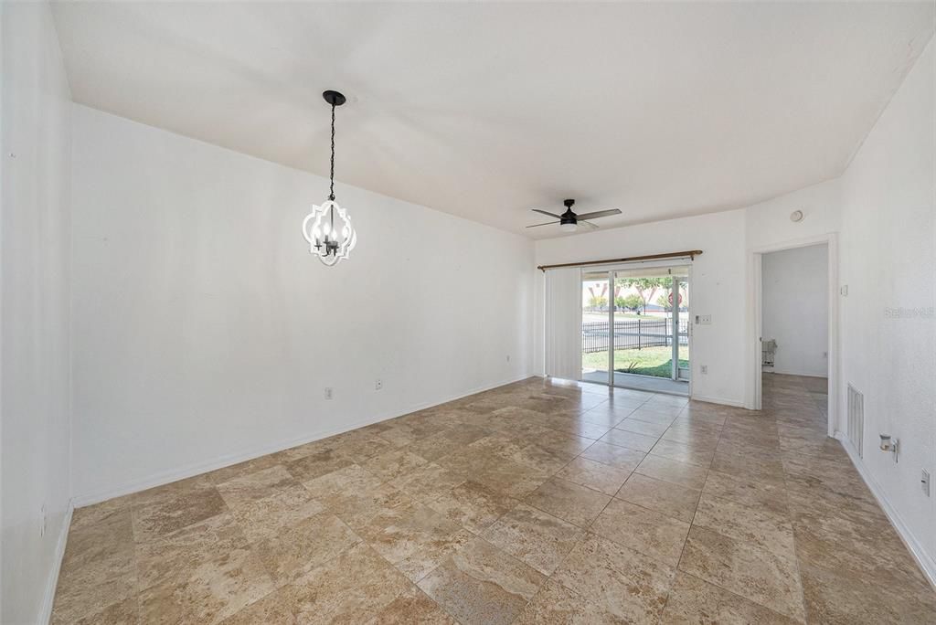 En Venta: $205,000 (3 camas, 2 baños, 1151 Pies cuadrados)