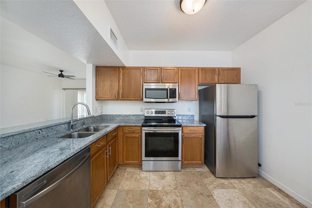 En Venta: $205,000 (3 camas, 2 baños, 1151 Pies cuadrados)