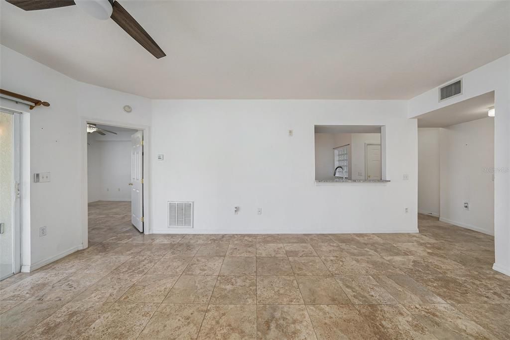 En Venta: $205,000 (3 camas, 2 baños, 1151 Pies cuadrados)