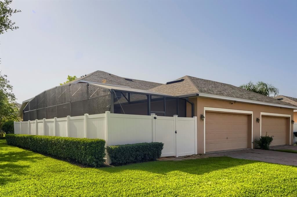 For Sale: $420,000 (3 beds, 3 baths, 1831 Square Feet)