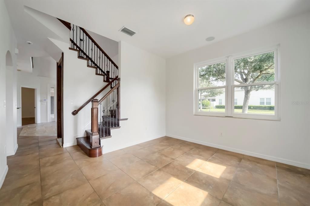 For Sale: $420,000 (3 beds, 3 baths, 1831 Square Feet)