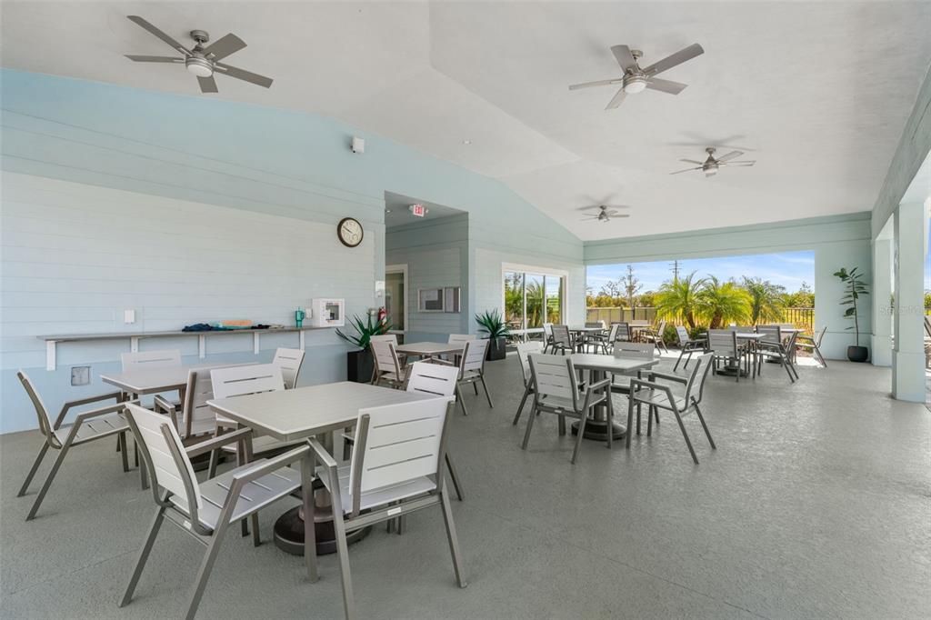 For Rent: $2,200 (3 beds, 3 baths, 1840 Square Feet)