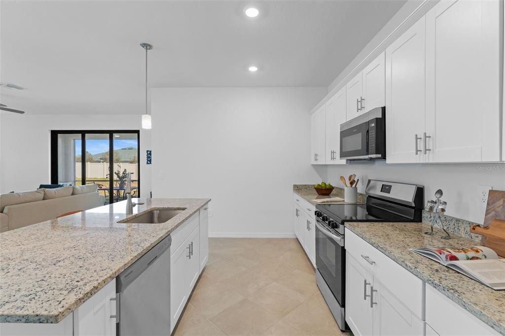 For Rent: $2,200 (3 beds, 3 baths, 1840 Square Feet)