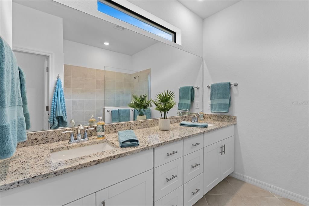 For Rent: $2,200 (3 beds, 3 baths, 1840 Square Feet)