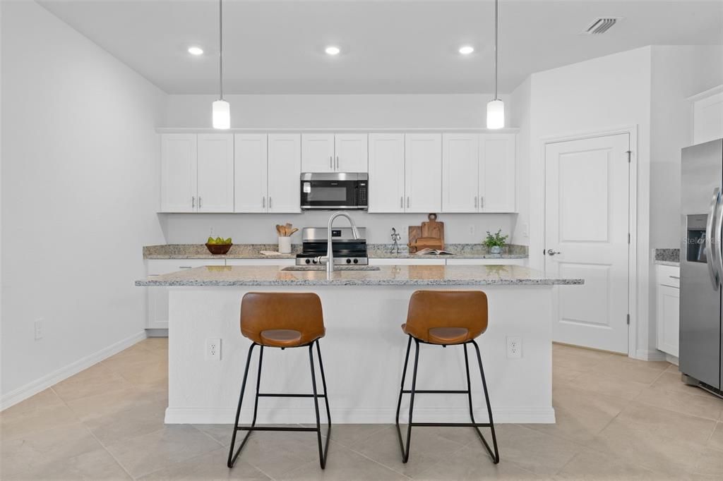 For Rent: $2,200 (3 beds, 3 baths, 1840 Square Feet)