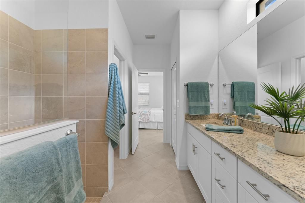 For Rent: $2,200 (3 beds, 3 baths, 1840 Square Feet)