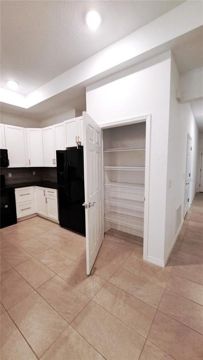 For Rent: $1,700 (6 beds, 4 baths, 1214 Square Feet)