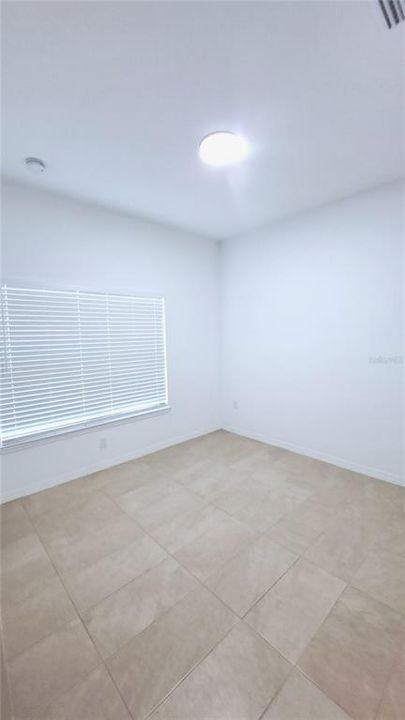 For Rent: $1,700 (6 beds, 4 baths, 1214 Square Feet)