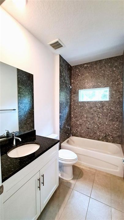 For Rent: $1,700 (6 beds, 4 baths, 1214 Square Feet)