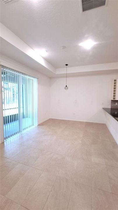 For Rent: $1,700 (6 beds, 4 baths, 1214 Square Feet)
