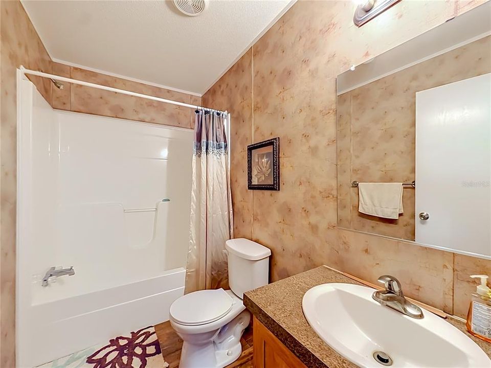 На продажу: $249,000 (3 спален, 2 ванн, 1560 Квадратных фут)