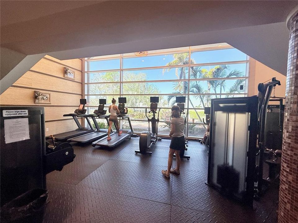 En Renta: $2,200 (3 camas, 3 baños, 1417 Pies cuadrados)