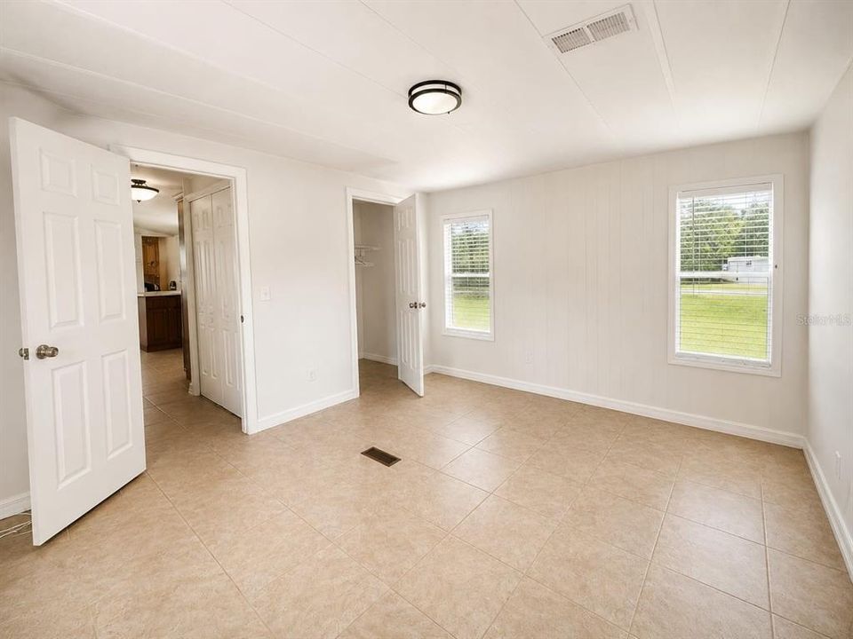 For Rent: $1,450 (2 beds, 2 baths, 924 Square Feet)
