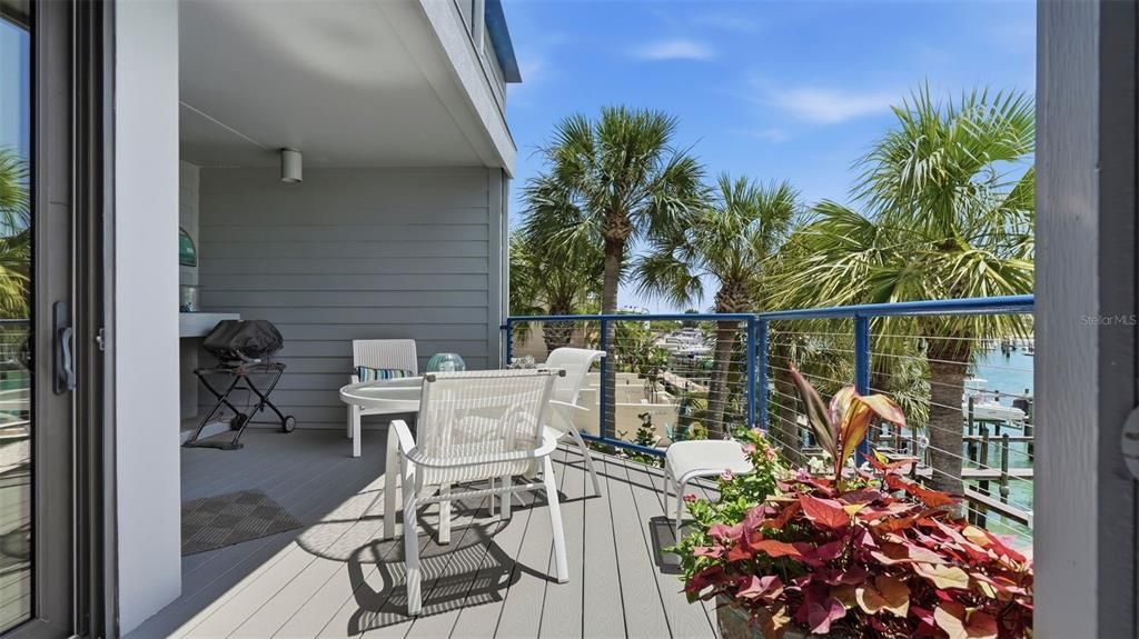 For Sale: $1,050,000 (3 beds, 2 baths, 2230 Square Feet)