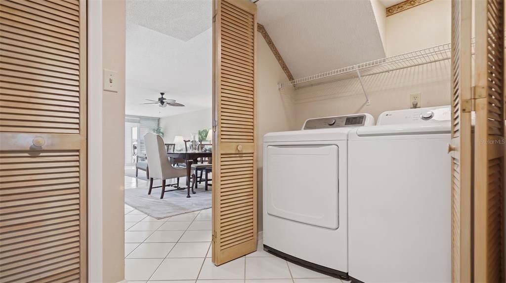 For Sale: $1,050,000 (3 beds, 2 baths, 2230 Square Feet)
