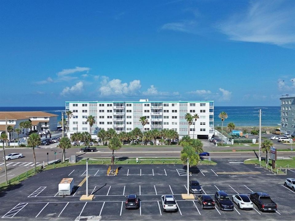 For Sale: $375,000 (2 beds, 2 baths, 1047 Square Feet)