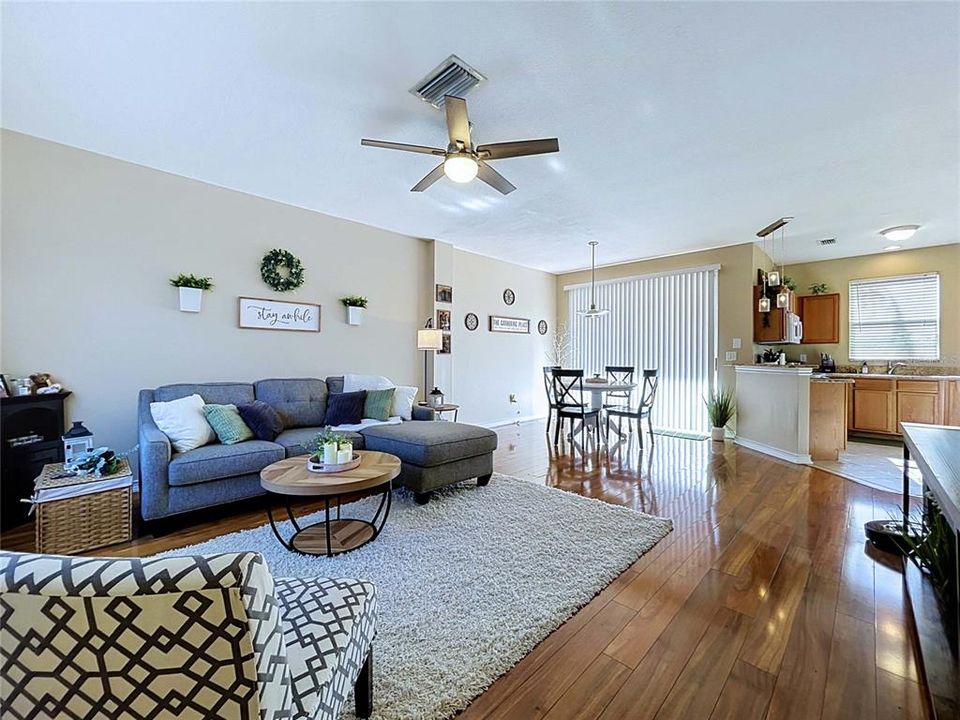En Venta: $235,000 (2 camas, 1 baños, 1146 Pies cuadrados)