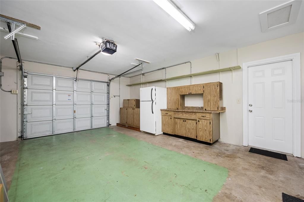 For Sale: $395,400 (2 beds, 1 baths, 1112 Square Feet)