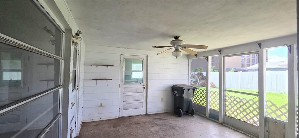 For Sale: $165,000 (3 beds, 1 baths, 1178 Square Feet)