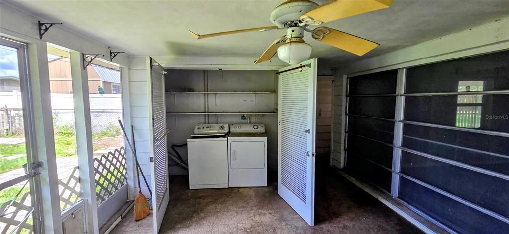 For Sale: $165,000 (3 beds, 1 baths, 1178 Square Feet)