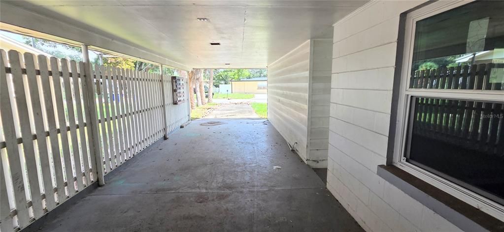 For Sale: $165,000 (3 beds, 1 baths, 1178 Square Feet)