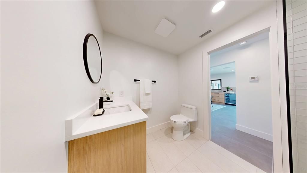 En Venta: $1,295,000 (4 camas, 3 baños, 2424 Pies cuadrados)