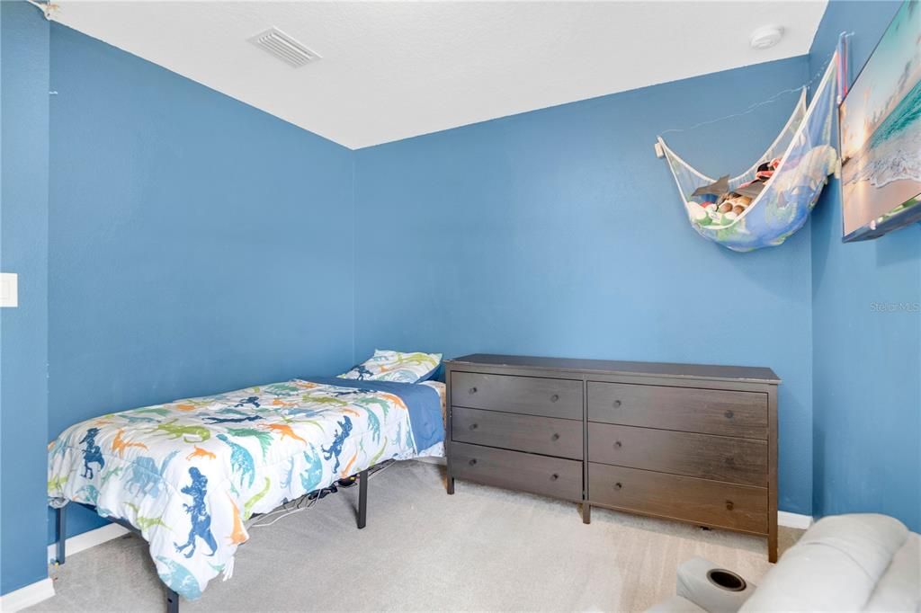 For Sale: $300,000 (3 beds, 2 baths, 1025 Square Feet)