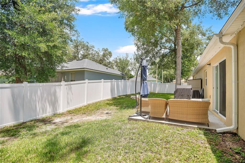 For Sale: $300,000 (3 beds, 2 baths, 1025 Square Feet)