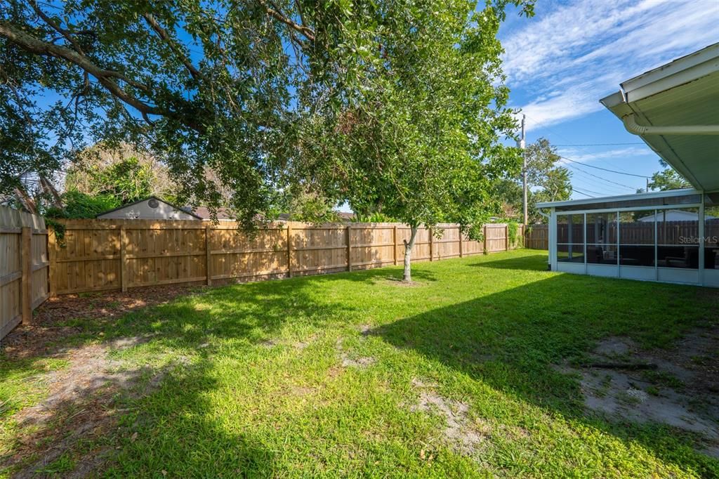 For Sale: $335,000 (3 beds, 2 baths, 1008 Square Feet)