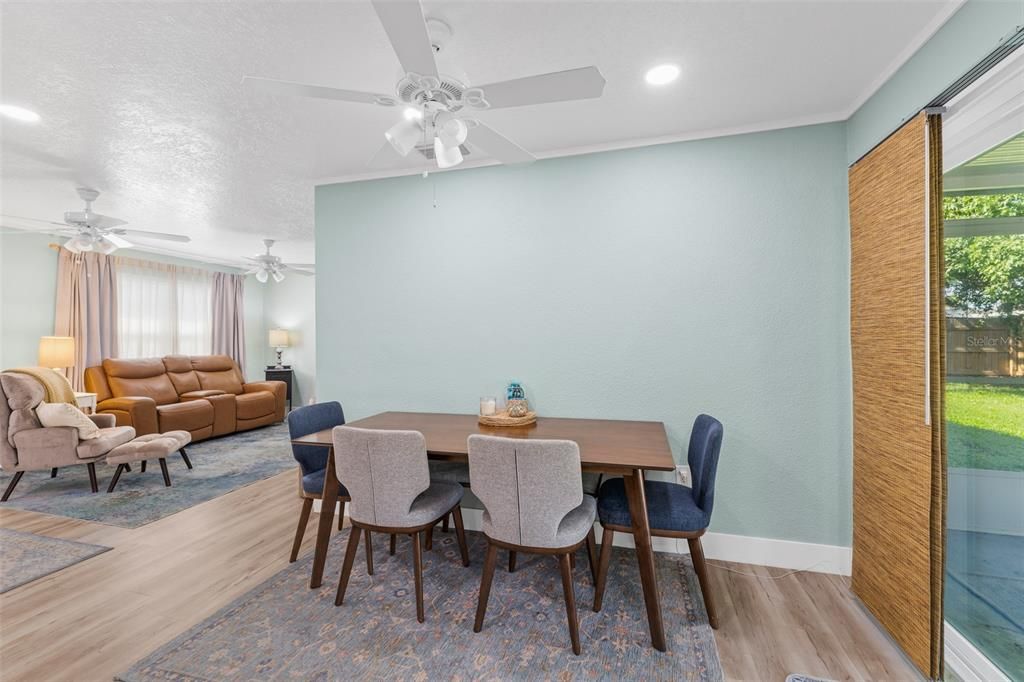 For Sale: $335,000 (3 beds, 2 baths, 1008 Square Feet)