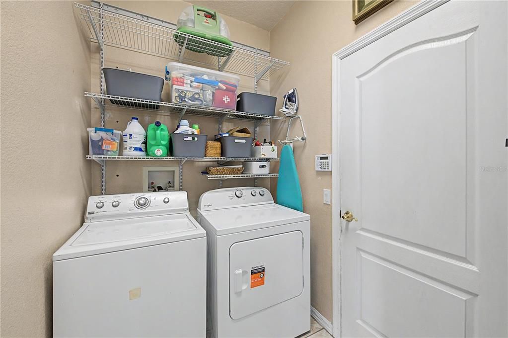 Activo con contrato: $380,000 (3 camas, 2 baños, 1776 Pies cuadrados)