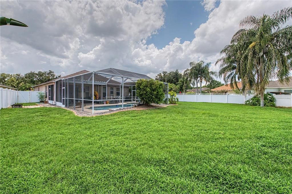 Activo con contrato: $380,000 (3 camas, 2 baños, 1776 Pies cuadrados)