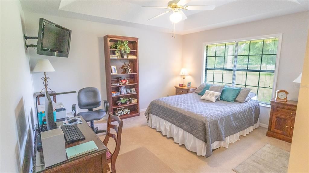 For Sale: $375,000 (2 beds, 2 baths, 2015 Square Feet)