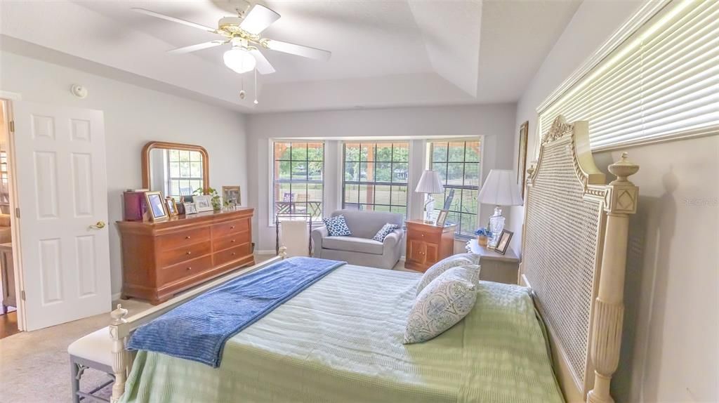 For Sale: $375,000 (2 beds, 2 baths, 2015 Square Feet)