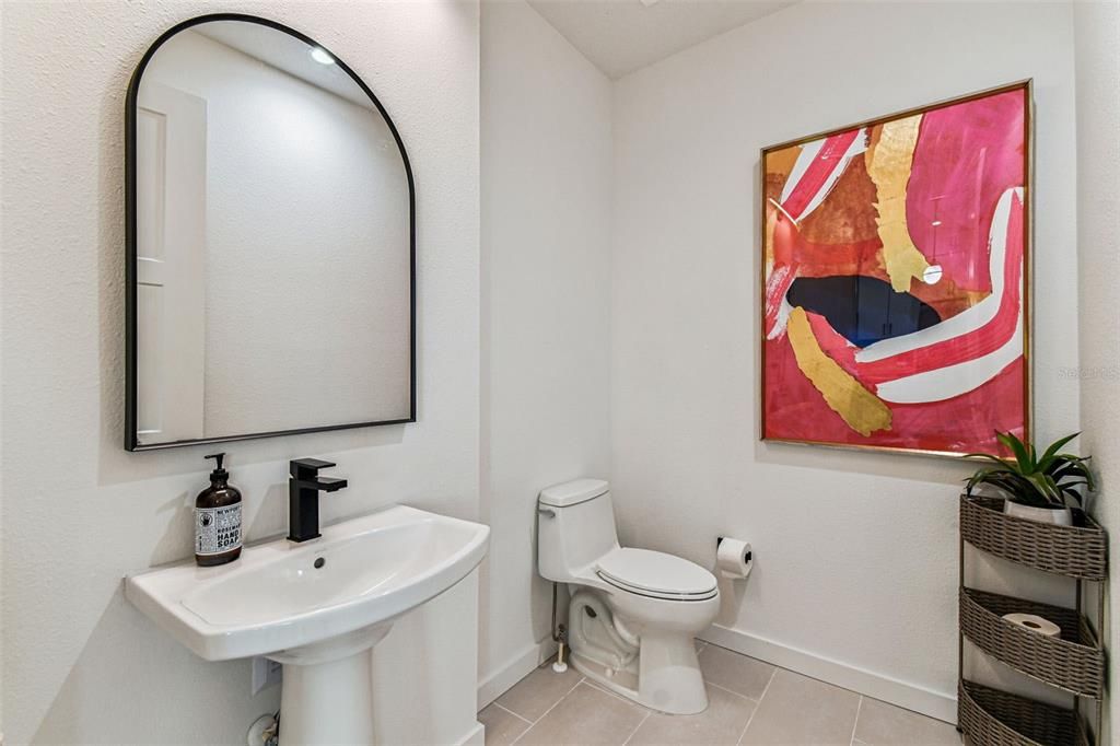 En Venta: $775,000 (3 camas, 3 baños, 2104 Pies cuadrados)