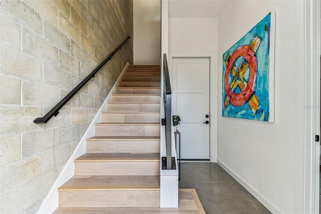En Venta: $775,000 (3 camas, 3 baños, 2104 Pies cuadrados)
