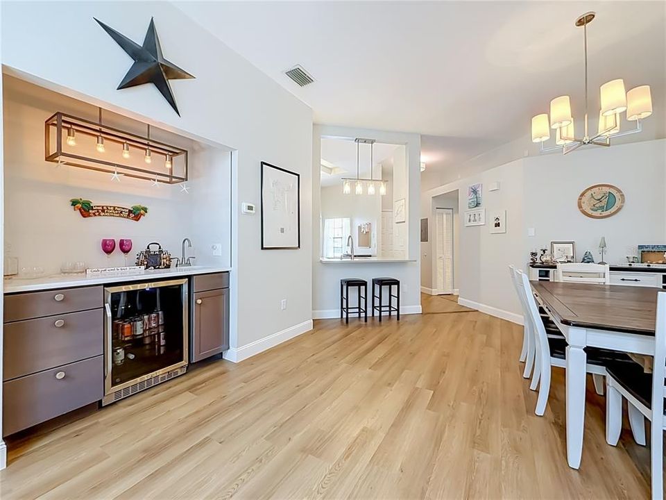 En Venta: $329,900 (2 camas, 2 baños, 1397 Pies cuadrados)