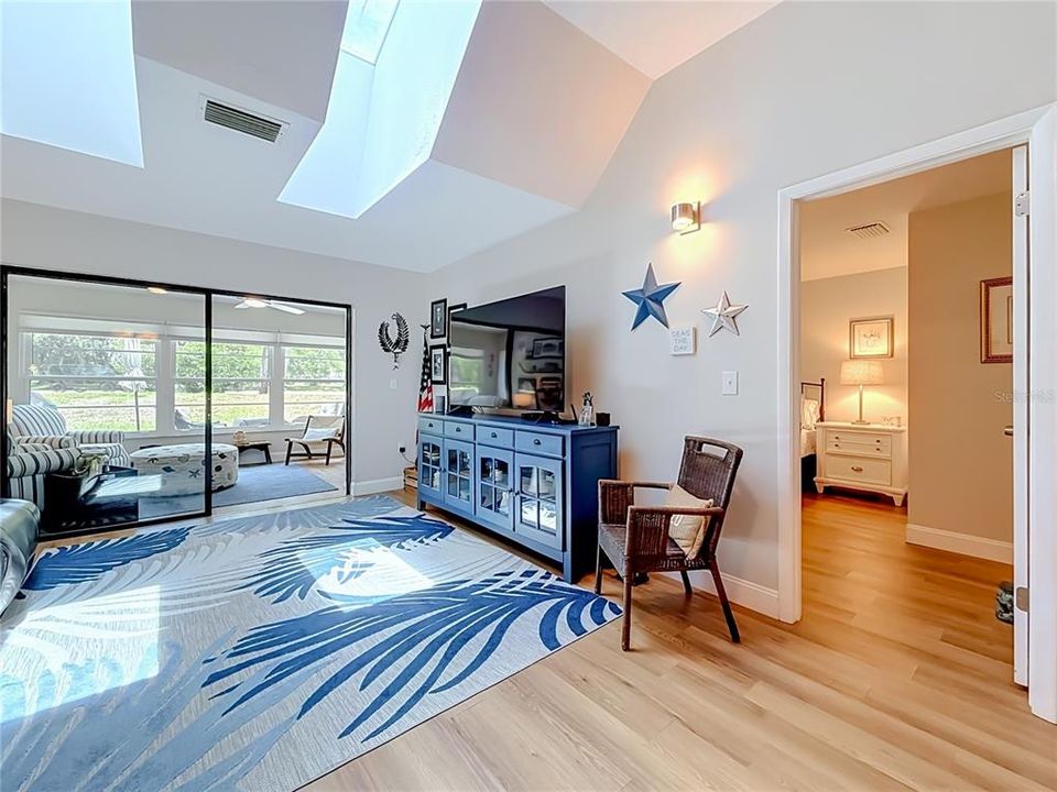 En Venta: $329,900 (2 camas, 2 baños, 1397 Pies cuadrados)