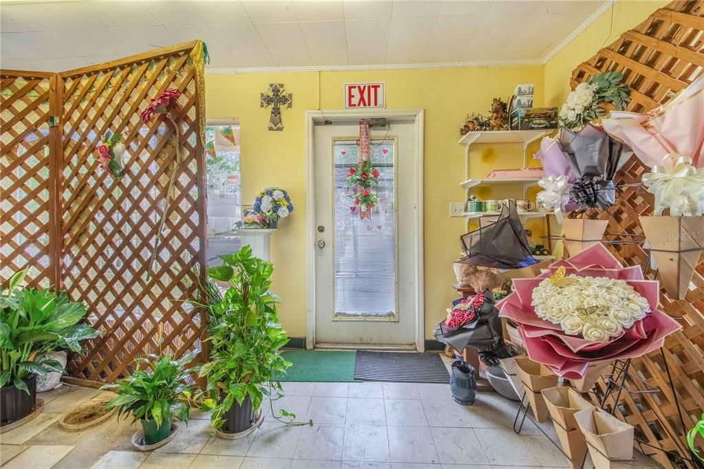 For Sale: $350,000 (0 beds, 0 baths, 840 Square Feet)