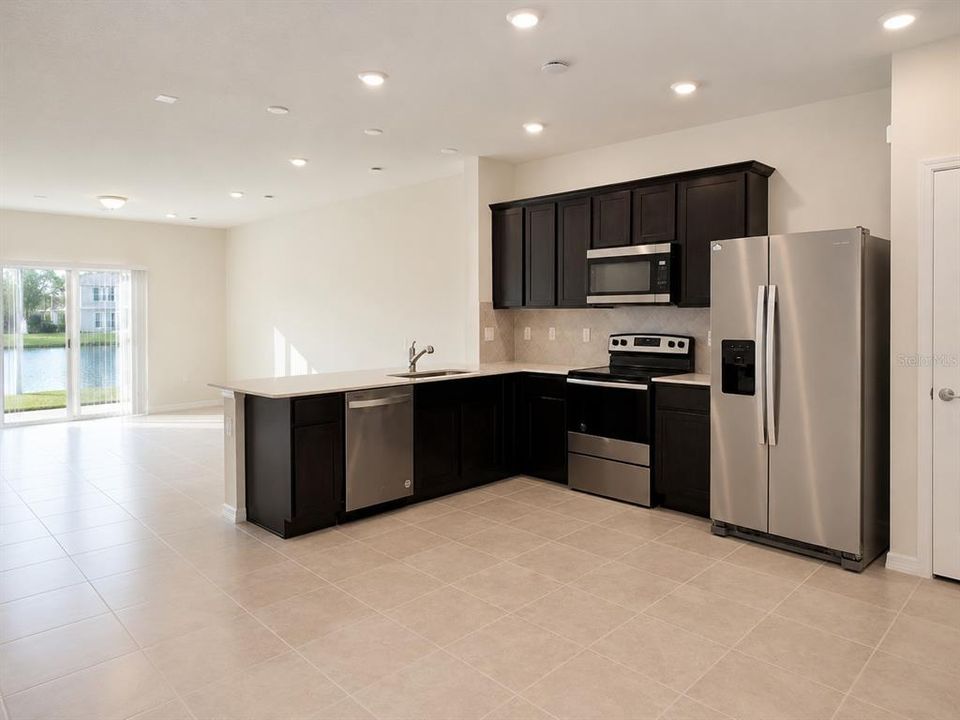 For Sale: $349,000 (3 beds, 2 baths, 1699 Square Feet)