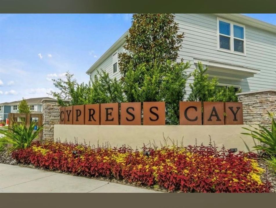 For Sale: $349,000 (3 beds, 2 baths, 1699 Square Feet)
