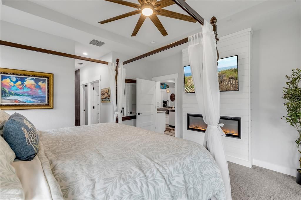 For Sale: $1,300,000 (4 beds, 3 baths, 2017 Square Feet)