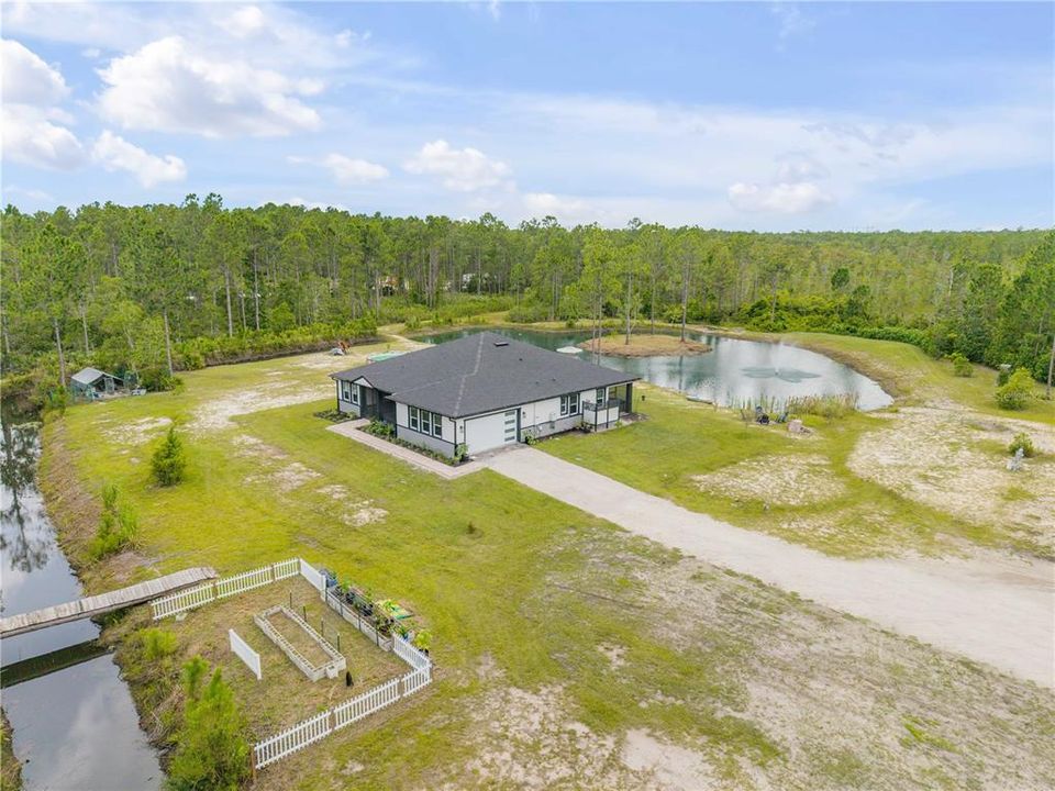For Sale: $1,300,000 (4 beds, 3 baths, 2017 Square Feet)