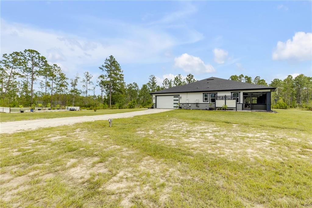 For Sale: $1,300,000 (4 beds, 3 baths, 2017 Square Feet)
