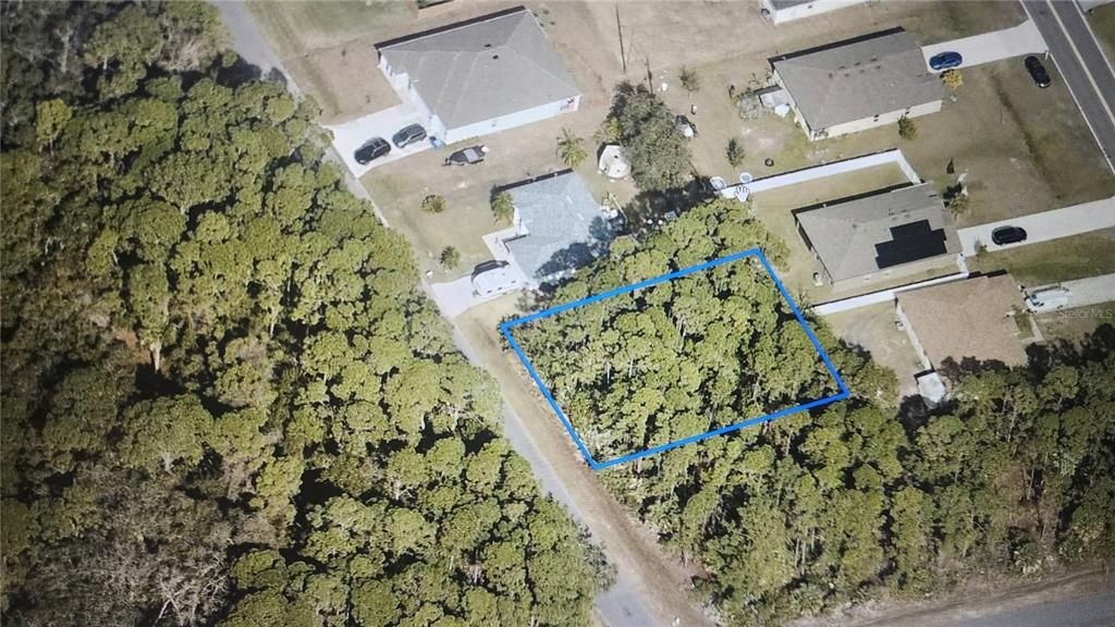 На продажу: $59,500 (0.26 acres)