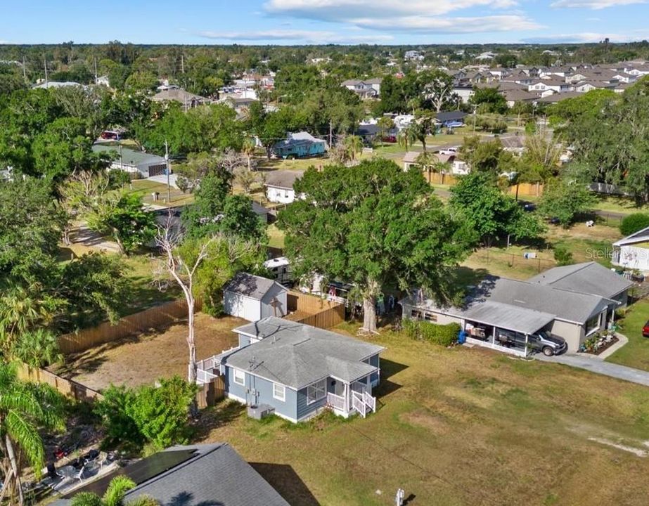 For Sale: $289,000 (2 beds, 1 baths, 864 Square Feet)